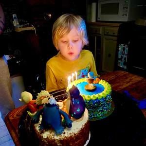 Meet your Posher, Kelton